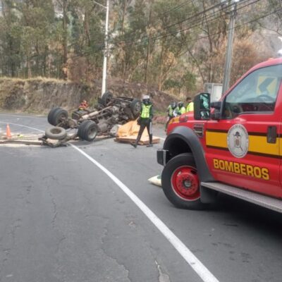 siniestro-de-transito-en-quito-deja-dos-personas-fallecidas-este-4-de-noviembre