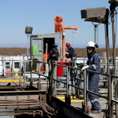 argentina-inaugura-obras-para-aumentar-exportaciones-de-gas,-incluido-chile