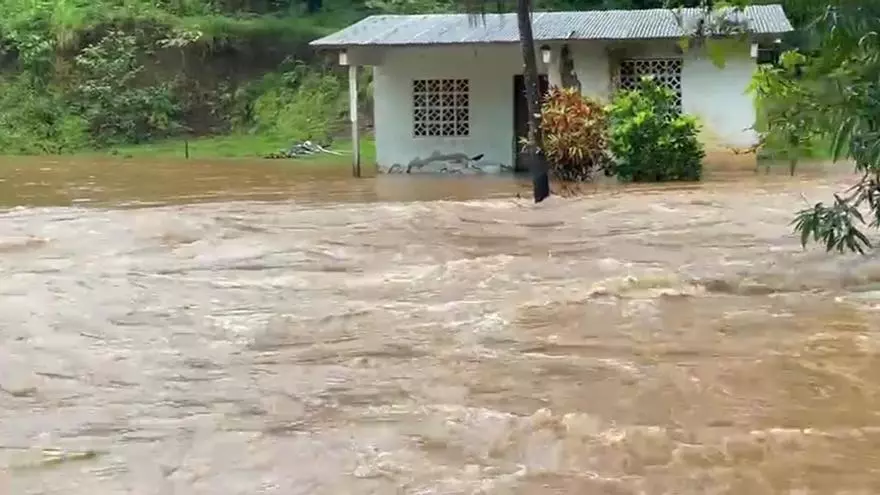 fuertes-lluvias-provocan-inundaciones-y-desbordes-en-chiriqui-y-veraguas