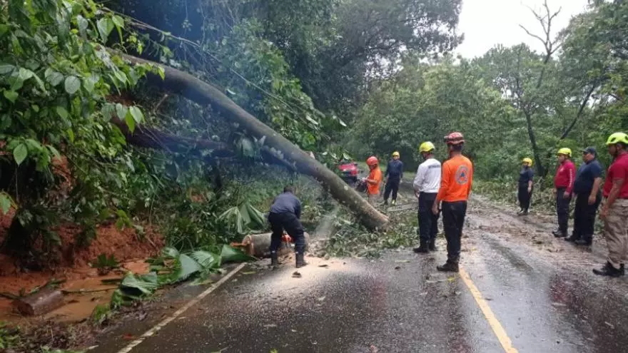 tormenta-tropical-rafael:-precipitaciones-se-registraran-mayormente-en-el-centro-occidental-del-pais